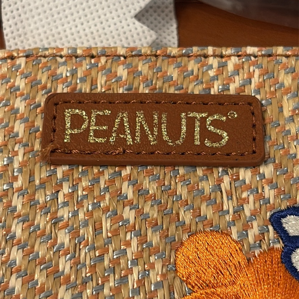 Peanuts Snoopy crossbody bag - Picture 10 of 13